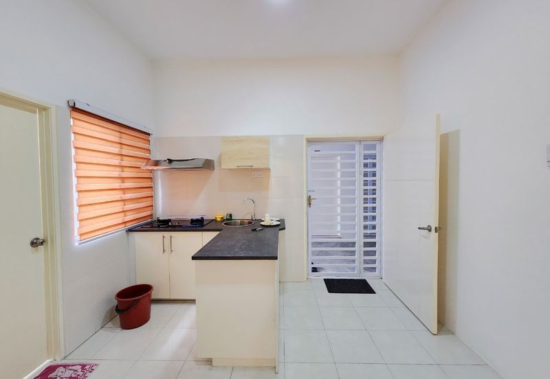 CASA RESIDENCES, CHEMOR