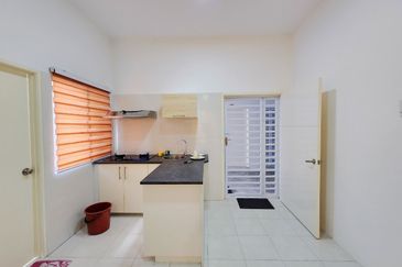 CASA RESIDENCES, CHEMOR