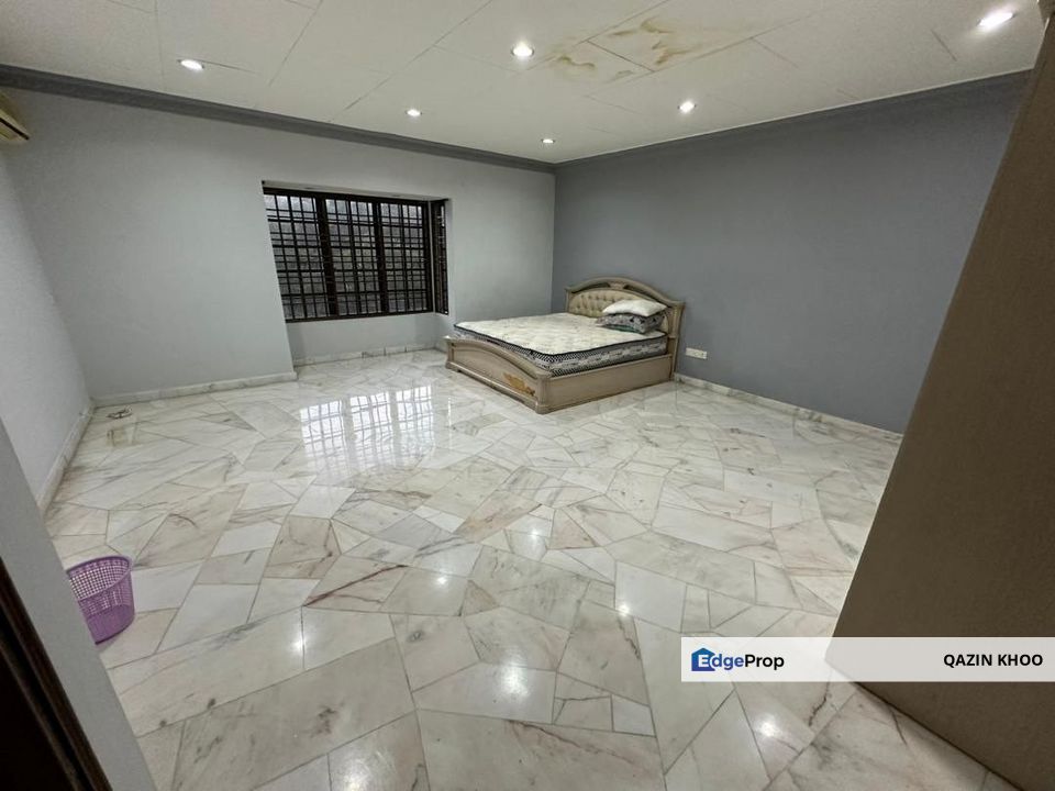 Meru Valley Golf Resort Fully Furnished 2.5 Storey Townhouse, Perak, Ipoh