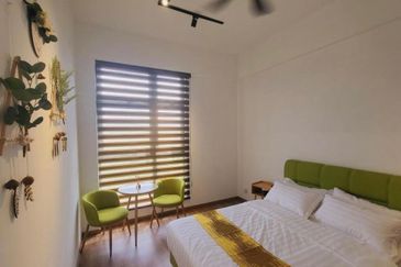 THE COVE HILLSIDE RESIDENCE