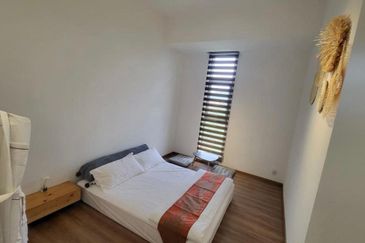 THE COVE HILLSIDE RESIDENCE