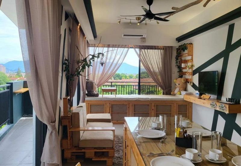 THE COVE HILLSIDE RESIDENCE