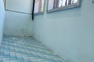 Batu Gajah Double Storey Terrace Corner House