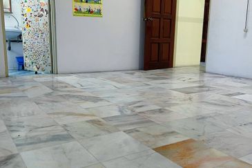 Batu Gajah Double Storey Terrace Corner House