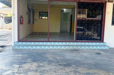 Batu Gajah Double Storey Terrace Corner House