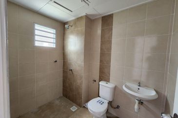 CASA RESIDENCES, CHEMOR