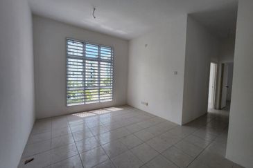 CASA RESIDENCES, CHEMOR