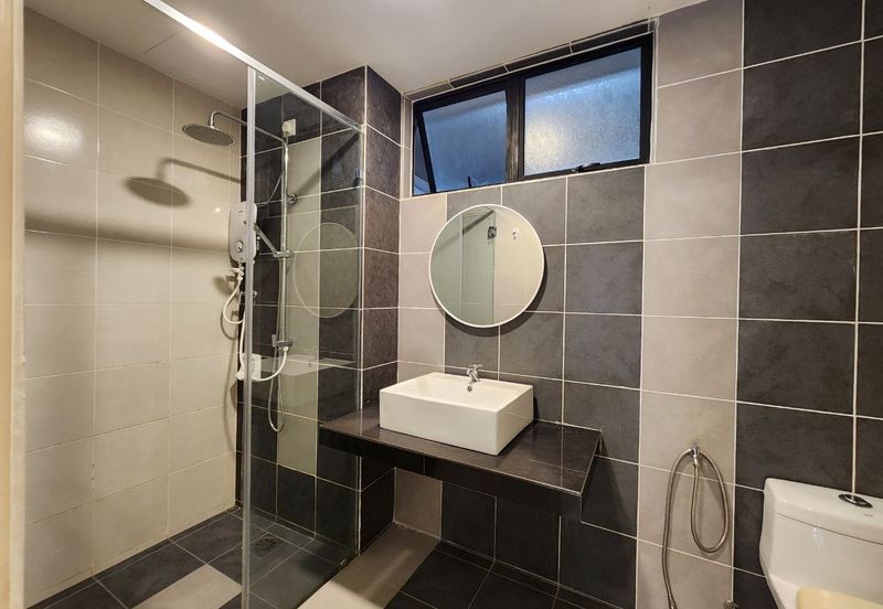 Upper East @ Tiger Lane