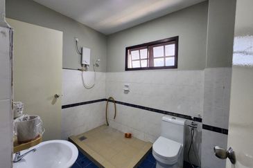 MERU VALLEY RESORT (GOLFVIEW TERRACE)