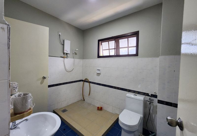 MERU VALLEY RESORT (GOLFVIEW TERRACE)