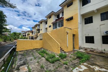 MERU VALLEY RESORT (GOLFVIEW TERRACE)