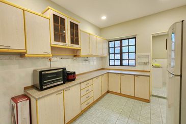 MERU VALLEY RESORT (GOLFVIEW TERRACE)