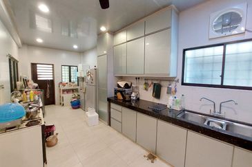 PASIR PUTEH/PENGKALAN