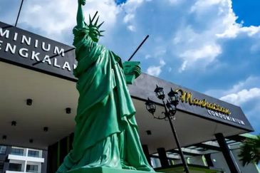 Manhattan Condominium