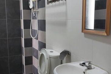 Manhattan Condominium