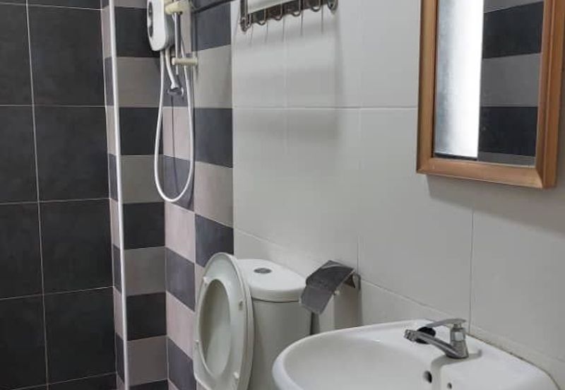 Manhattan Condominium