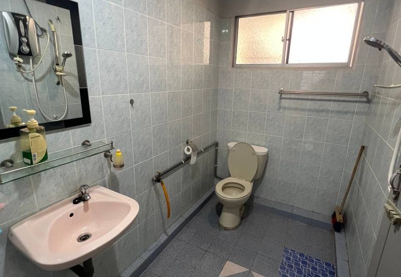 LE COURTS DESA TAMBUN