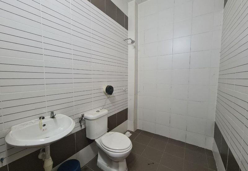 Pengkalan Station 18 Double Storey Terrace House