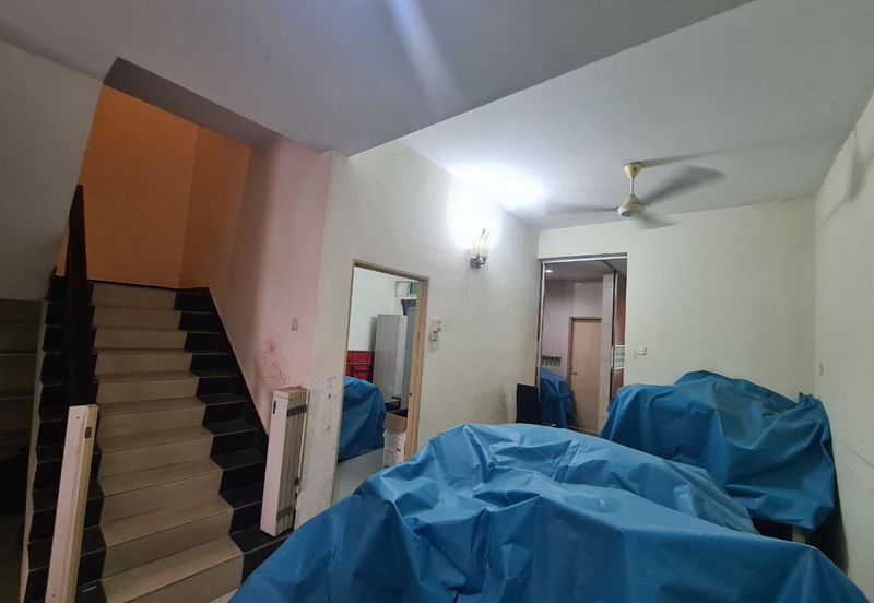 Pengkalan Station 18 Double Storey Terrace House