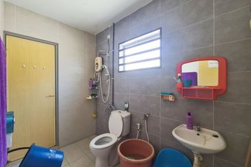 TAMAN BISTARI MENGLEMBU