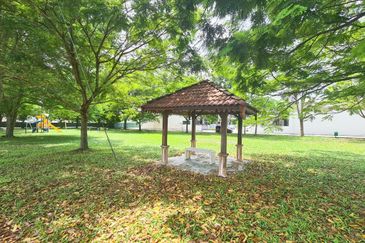 TAMAN BISTARI MENGLEMBU