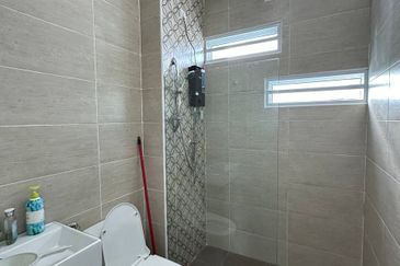 TAMAN SILIBIN SAUJANA (HILLVIEW RESIDENCE)