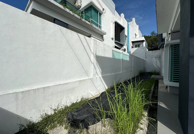 TAMAN SILIBIN SAUJANA (HILLVIEW RESIDENCE)