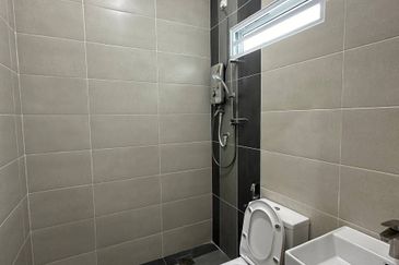 TAMAN SILIBIN SAUJANA (HILLVIEW RESIDENCE)