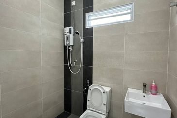 TAMAN SILIBIN SAUJANA (HILLVIEW RESIDENCE)