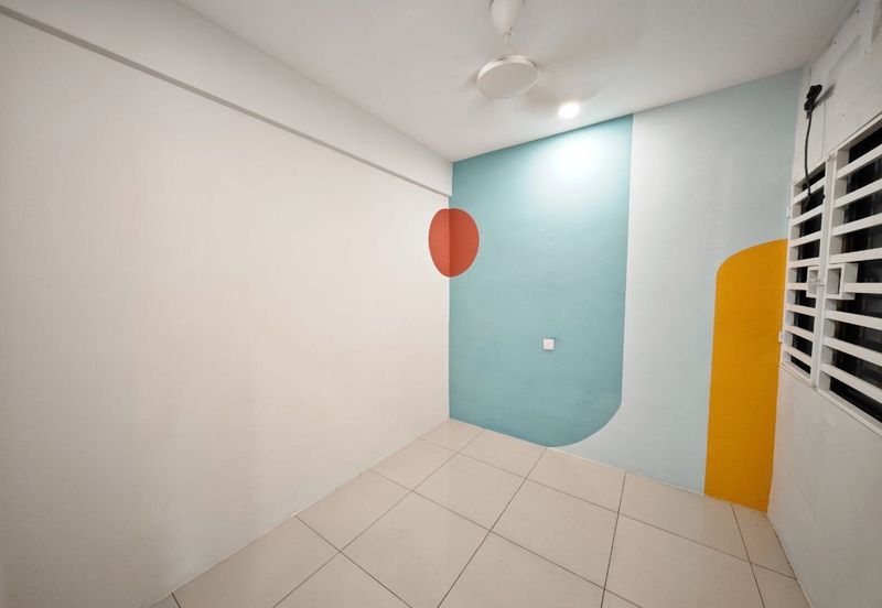 Manhattan Condominium