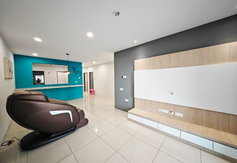 Manhattan Condominium