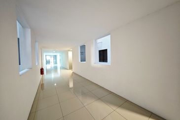 Manhattan Condominium