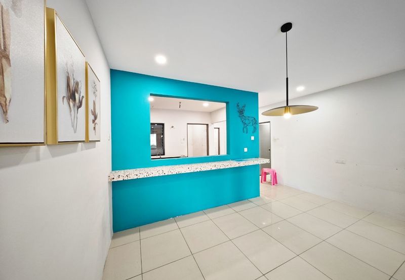 Manhattan Condominium