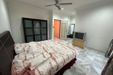 Tasek Double Storey Terrace House