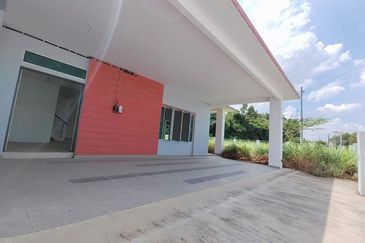 For Sale Botani Green Park Double Storey Cluster Semi D