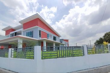 For Sale Botani Green Park Double Storey Cluster Semi D