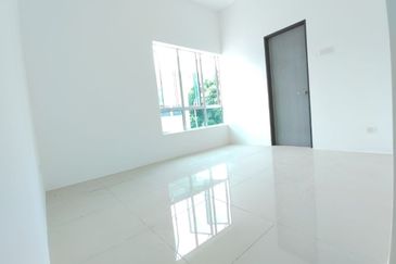 For Sale Botani Green Park Double Storey Cluster Semi D