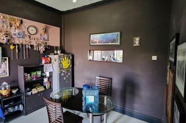 Panorama Lapangan Perdana Flat