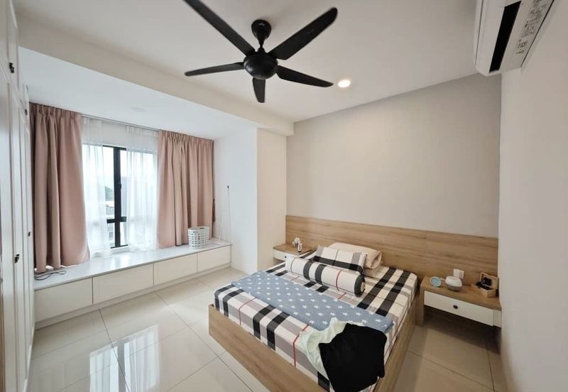 Manhattan Condominium