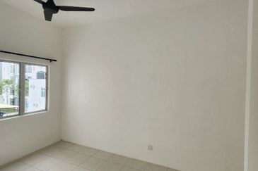 CASA RESIDENCES, CHEMOR