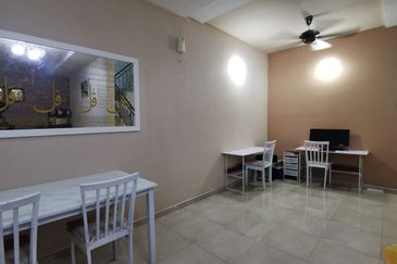 CASA RESIDENCES, CHEMOR