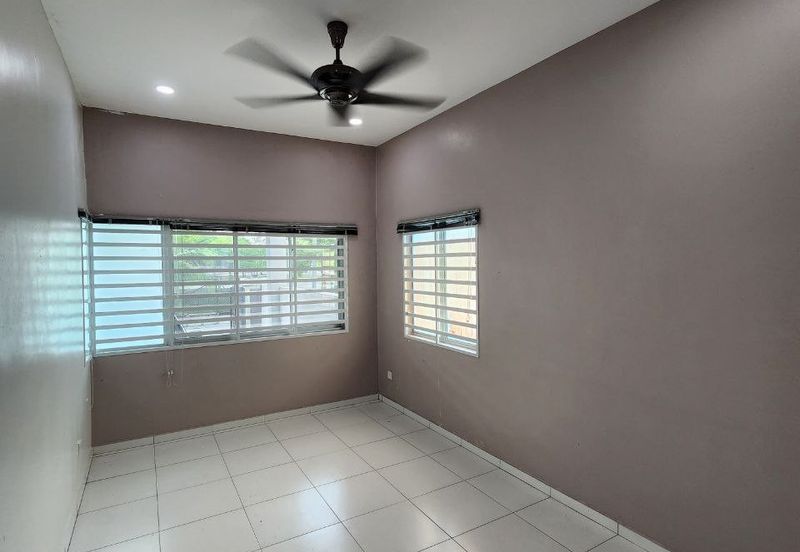 TAMAN LAPANGAN KIARA