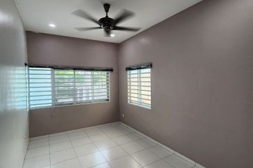 TAMAN LAPANGAN KIARA