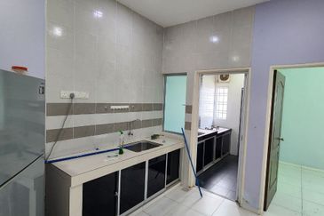 TAMAN LAPANGAN KIARA