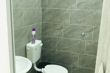 TASEK AVENUE RESIDENT