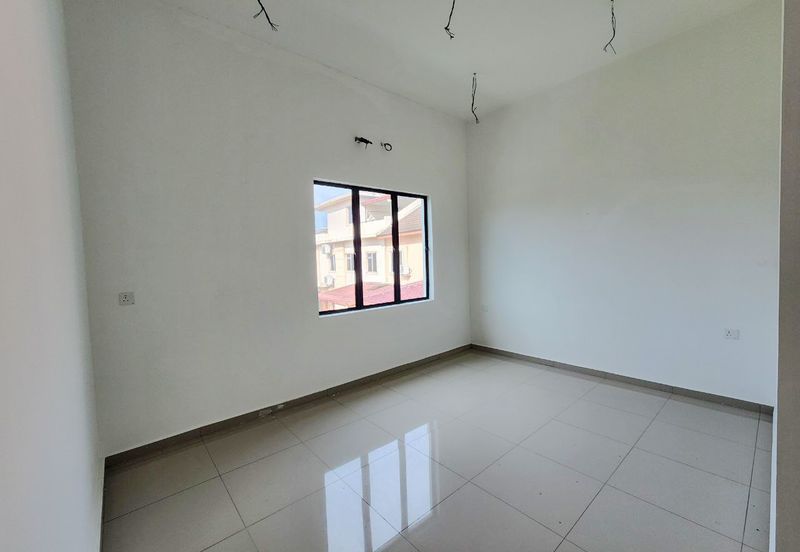 Pengkalan Station 18 Double Storey Bungalow