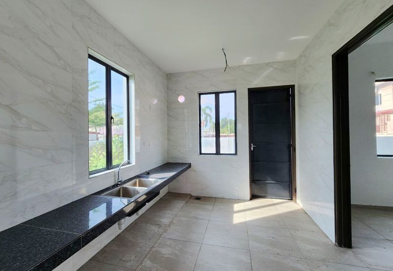 Pengkalan Station 18 Double Storey Bungalow