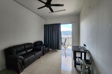 THE COVE HILLSIDE RESIDENCE