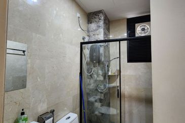 THE COVE HILLSIDE RESIDENCE