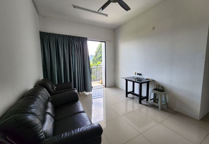 THE COVE HILLSIDE RESIDENCE